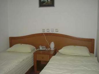 Omega Ambasador Hotel Saraievo Quarto foto